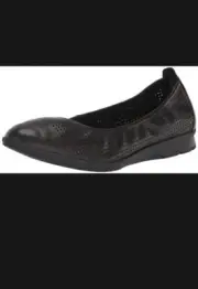 Clarks Women's Jenette Ease Ballet Flat - Black Size 5M