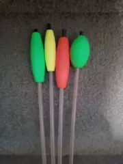 100 Fishing Straws ( 25 Green Cigar Shaped, 25 Green Oval, 25 Yellow Cigar,...