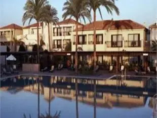 格拉納達俱樂部海灘度假酒店Playa Granada Club Resort