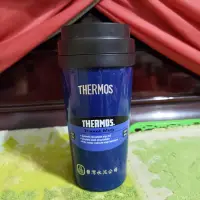 在飛比找Yahoo!奇摩拍賣優惠-膳魔師 THERMOS 冷熱 兩用保溫杯 隨手杯 400ml