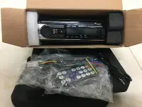 在飛比找Yahoo!奇摩拍賣優惠-全新汽車音響  MP3 AUX IN  收音機/USB 含遙