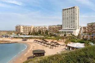 哈德拉海灘溫德姆華美達度假村Ramada Resort by Wyndham Hadera Beach