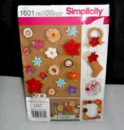 Simplicity 1601 Fabric Flowers by Andrea Schewe Sewing Pattern Uncut