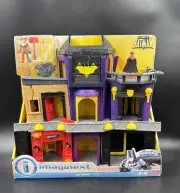 Fisher Price Imaginext DC Super Friends Batman Gotham City Batgirl Harley Quinn