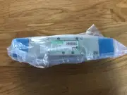 Numatics 3 Point Solenoid Directional Valve Model 12BB700MP00061