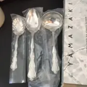 NEW Yamazaki Princess Anne Glossy 3 pc Completer Set Gravy, Tablespoon, Sugar