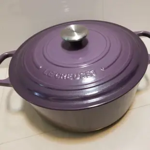 Le Creuset 紫色 28cm 白底鑄鐵鍋