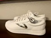 Tretorn Womens Nylite White Fashion Sneaker Size 10