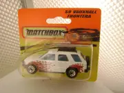 1993 MATCHBOX SUPERFAST #59 VAUXHALL FORNTERA WITH ROOF LOAD NEW ON CARD
