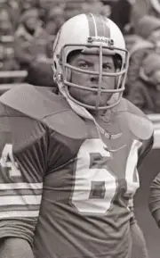 Offensive Lineman Ed Newman Of The Miami Dolphins Nfl 1976 OLD PHOTO