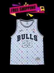 CHICAGO BULLS FESTIVAL EDITION RAINBOW WHITE MICHAEL JORDAN 23 JERSEY SIZE M
