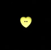 Yellow Heart Button 30mm (per 5 buttons)