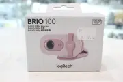 Logitech Brio 100 Webcam Pink