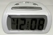 ULTRACHARGE LCD Alarm Clock Night Light Snooze Function White