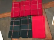 Lot of 6 Fingertip Guest Towels to cross stitch ~ Red & Dark Green