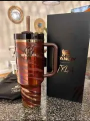 Stanley x Tyla Tyger 40oz Limited Edition Quencher H2.0 Flowstate Tumbler NEW.