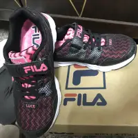 在飛比找蝦皮購物優惠-代售👧FILA 女童鞋 運動鞋 慢跑鞋 透氣網 (9.5成新