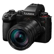 Panasonic Lumix G9II + 12-60mm Leica Kit