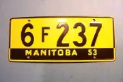 VINTAGE GENERAL MILLS PROMO/PREMIUM MINI LISCENSE PLATE - 1953 MANITOBA
