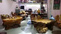 在飛比找Yahoo!奇摩拍賣優惠-黃花梨 檜木桌椅 實木桌 台灣牛樟 玫瑰石 黃金樟 水晶洞 