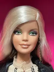 MAC BARBIE - 2006 - BARBIE COLLECTOR GOLD LABEL