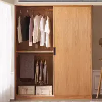 在飛比找momo購物網優惠-【橙家居·家具】貝里系列1.4米B款實木推拉門衣櫃 BL-F