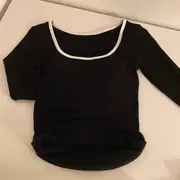 Long-Sleeve Fleece-Lined Slim-Fit Top Contrast Trim - Black - One Size
