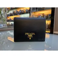 在飛比找蝦皮購物優惠-二手正貨 PRADA Small Leather Walle