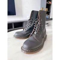 在飛比找蝦皮購物優惠-Dr.Martens-經典1490 10孔馬汀靴*黑色