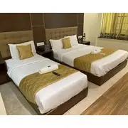 Hotel Pearls Bkc Inn