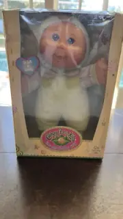 Cabbage Patch Cute And Cuddly CPK Doll Blue Eyes NIB