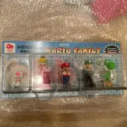 Club Nintendo Super Mario Family figure Luigi Yoshi Toad Peach Limited