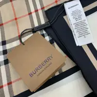 在飛比找蝦皮購物優惠-二手 BURBERRY 經典格紋 條紋+最新TB LOGO 