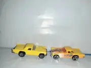 2 Hot Wheels 57 T Bird Tads Taxi 2001 All Yellow 1995 5 Pack 1977 Base Malaysia