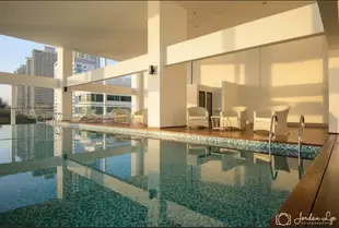 新關仔角的3臥室公寓 - 150平方公尺/2間專用衛浴Modern 3BR Duplex Condo - Airlevate Suites, SG9-7