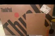 Lenovo ThinkPad P14s Gen 2 - i7 1165G7 - 16 GB 512 GB