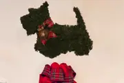 Cat Dog Shaped Christmas Wreath Artificial Pine Branches Garland Ornaments for Door Xmas Farmhouse Decorations-Dog with plaid bow
