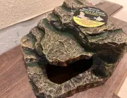 Reptile hide/Cave
