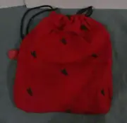 AMERICAN AIRLINES INTERNATIONAL FLAGSHIP SERVICE RED DRAWSTRING AMENITY KIT