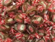 Caramel Creams- Soft Candy Candies Sweets Caramel Vanilla Chews- 2 Pounds