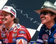 RICHARD PETTY & KYLE PETTY 1987 AWESOME CLOSE UP SHOT 8X10 GLOSSY PHOTO #2Q