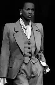 Amalia Vairelli model in a Yves Saint Laurent fashion show 1993 Old Photo 5