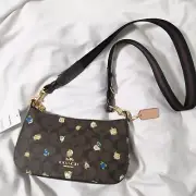 New COACH JES BAGUETTE IN SIGNATURE CANVAS WITH VINTAGE MINI ROSE PRINT C6823