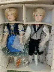 NEW- 1989 Danbury Mint Hansel and Gretel Dolls.