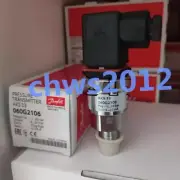1 PCS NEW Danfoss AKS33 pressure sensor 060G2106 1~20bar