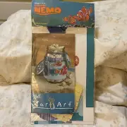 Disney Pin “Finding Nemo” DORY & Finding Nemo Ball Art Jar 42 Pieces New