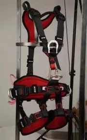 Rope Access Full Body Harness Rescue Fall Arrest Caving Aid Climbing Rappelling