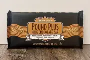 Trader Joe’s Pound Plus Milk Chocolate Bar Caramel Pretzel Bits Sea Salt 17.6oz