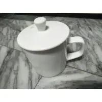 在飛比找蝦皮購物優惠-二手茶杯 台灣茶器改良場製造 台灣製茶杯 純白茶杯 白色陶瓷