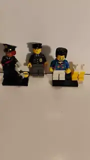 LEGO Store Build a Minifigure Pack of 3- FIGURES AS PICTURED-NO BLISTER PACK -4